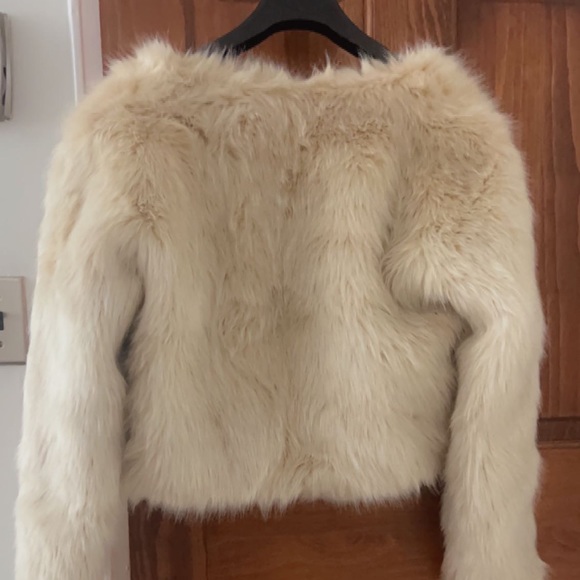 Fur Jacket - Picture 5 of 7
